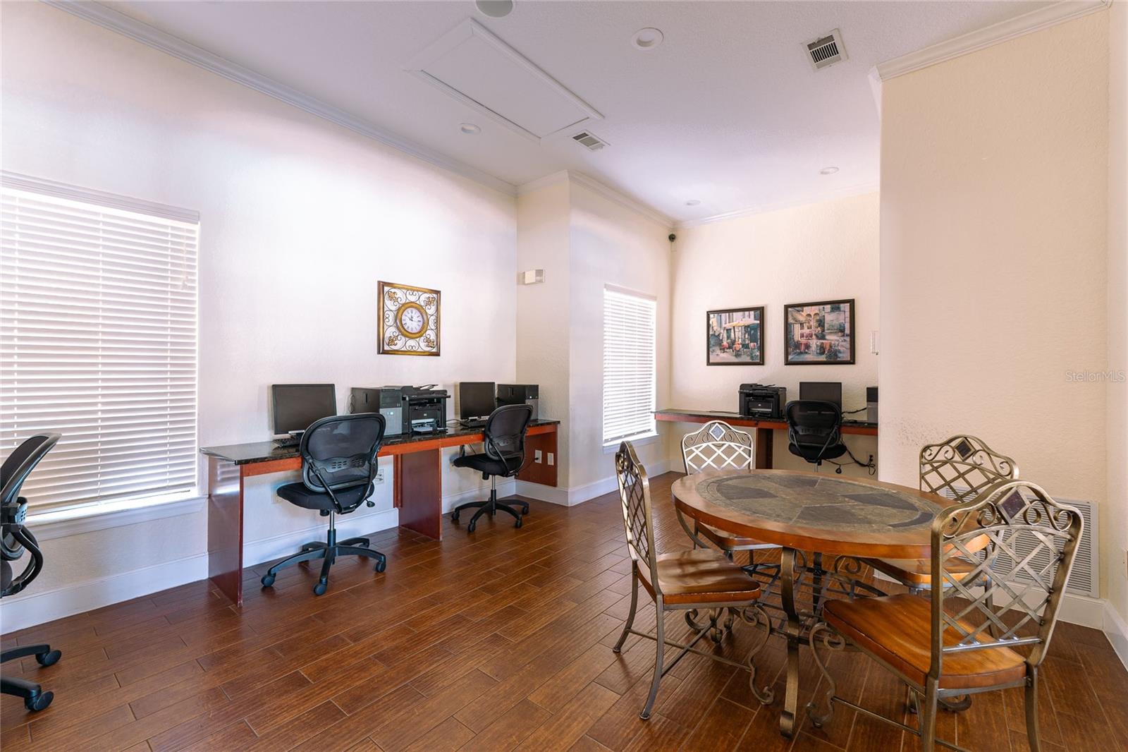 Image 29 of 34 For 903 Charo Parkway 831