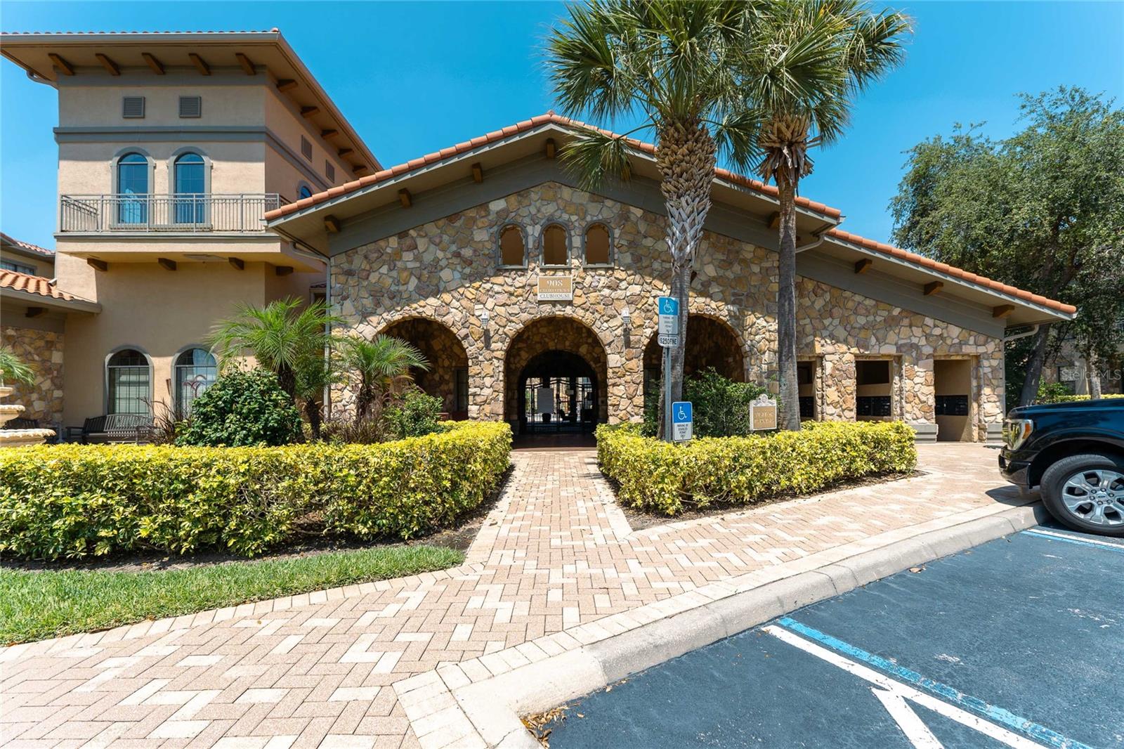 Image 34 of 34 For 903 Charo Parkway 831