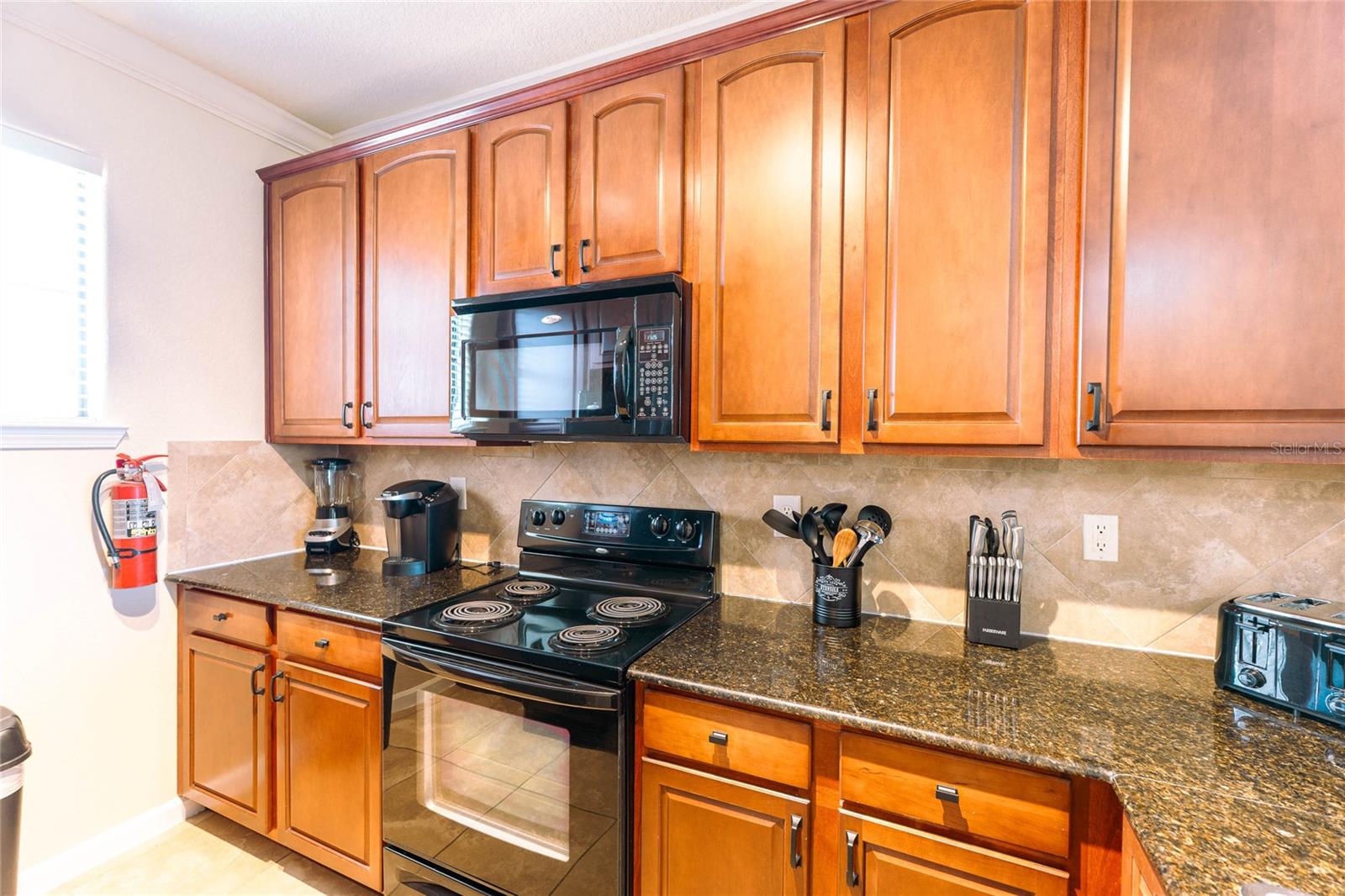 Image 5 of 34 For 903 Charo Parkway 831