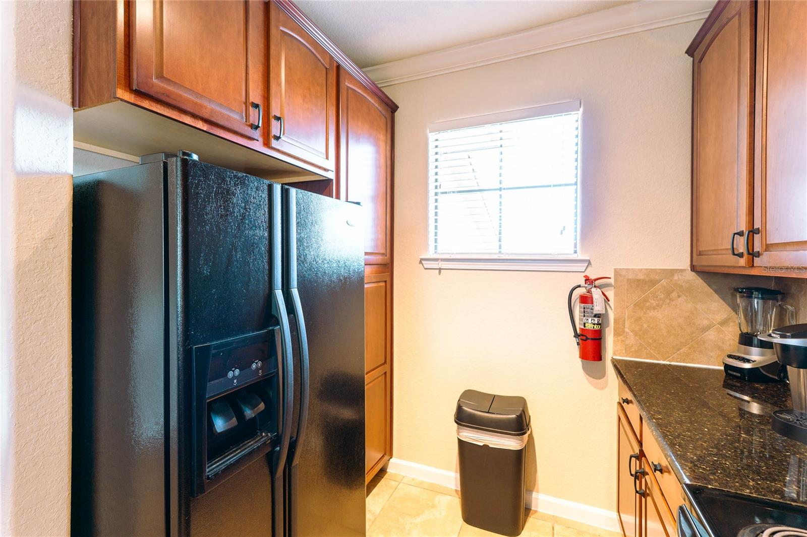 Image 6 of 34 For 903 Charo Parkway 831