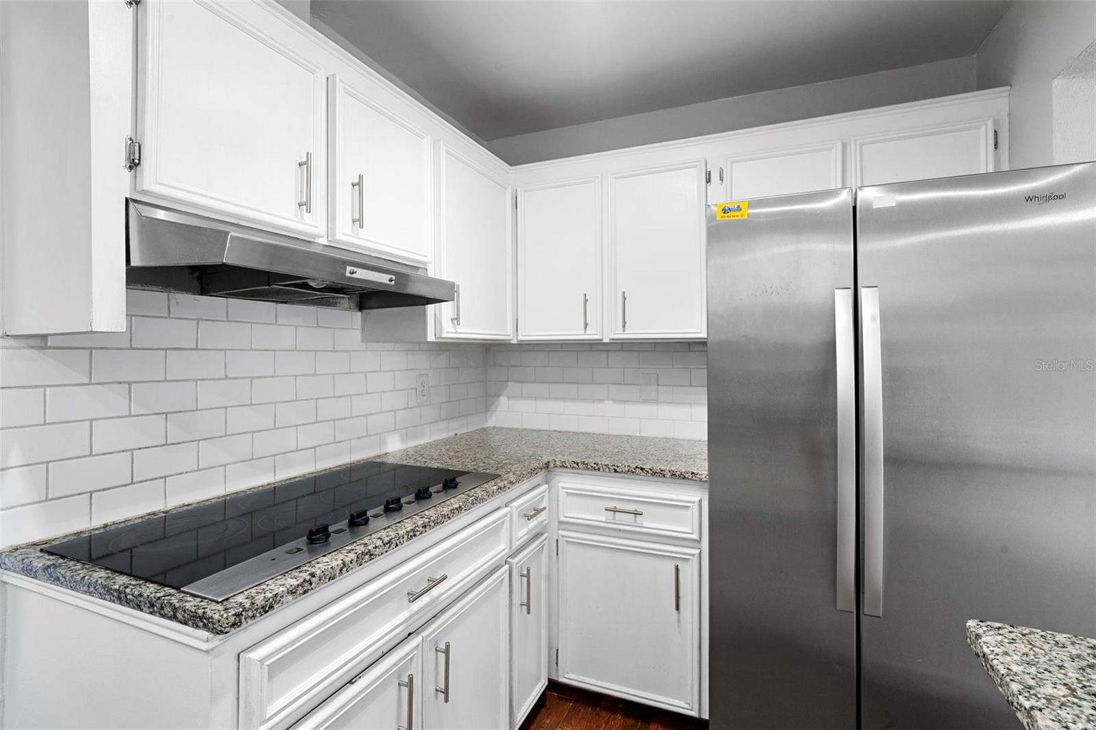 Image 18 of 49 For 6322 Appian Way