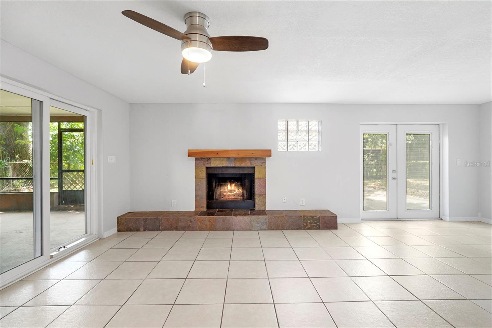 Image 21 of 49 For 6322 Appian Way