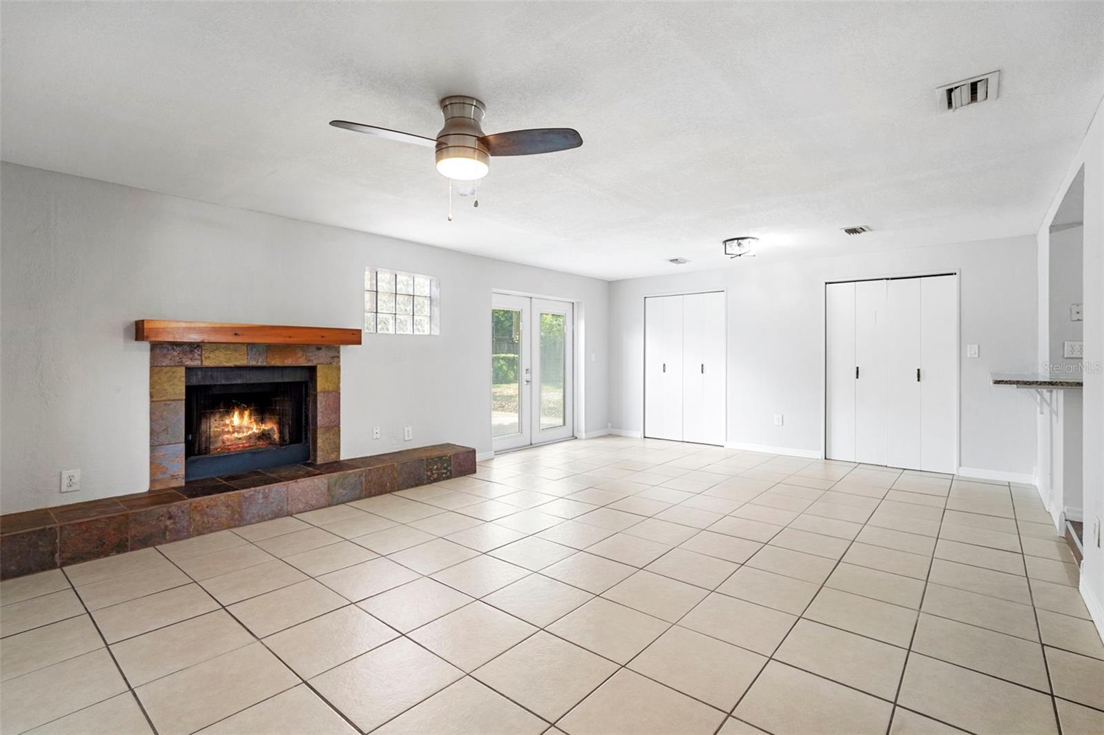 Image 22 of 49 For 6322 Appian Way