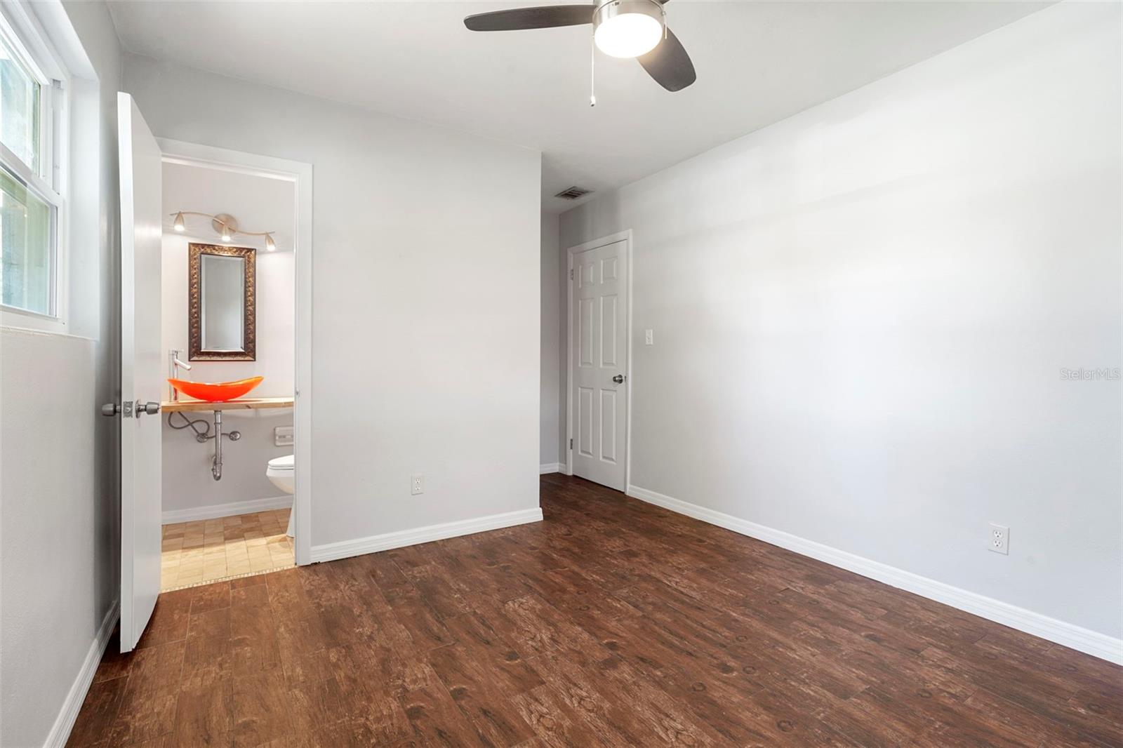 Image 39 of 49 For 6322 Appian Way