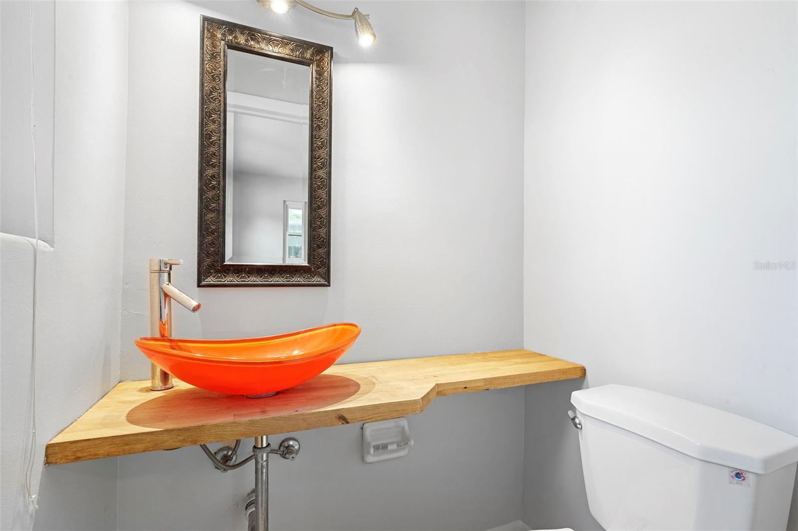 Image 42 of 49 For 6322 Appian Way