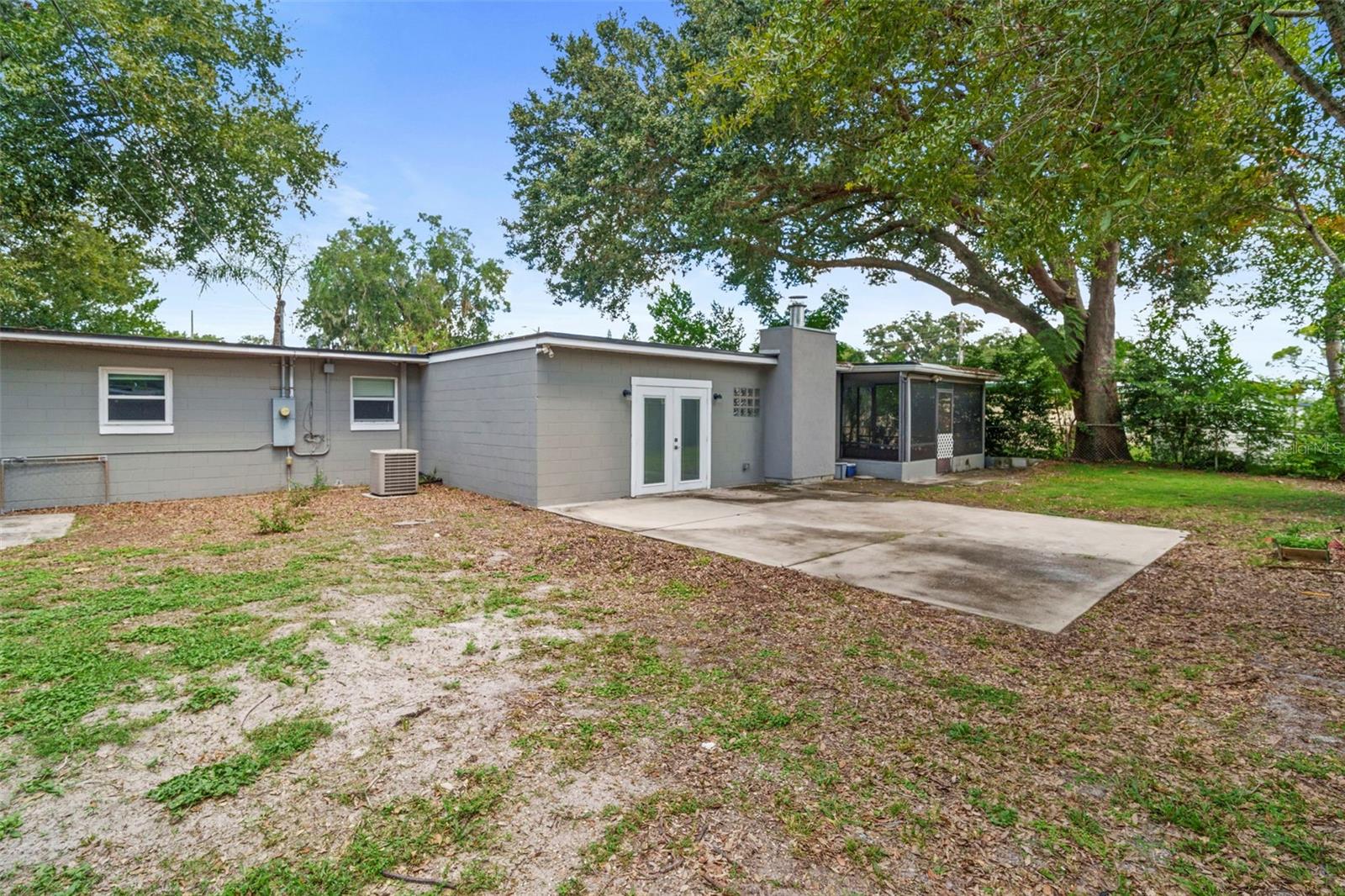 Image 5 of 49 For 6322 Appian Way