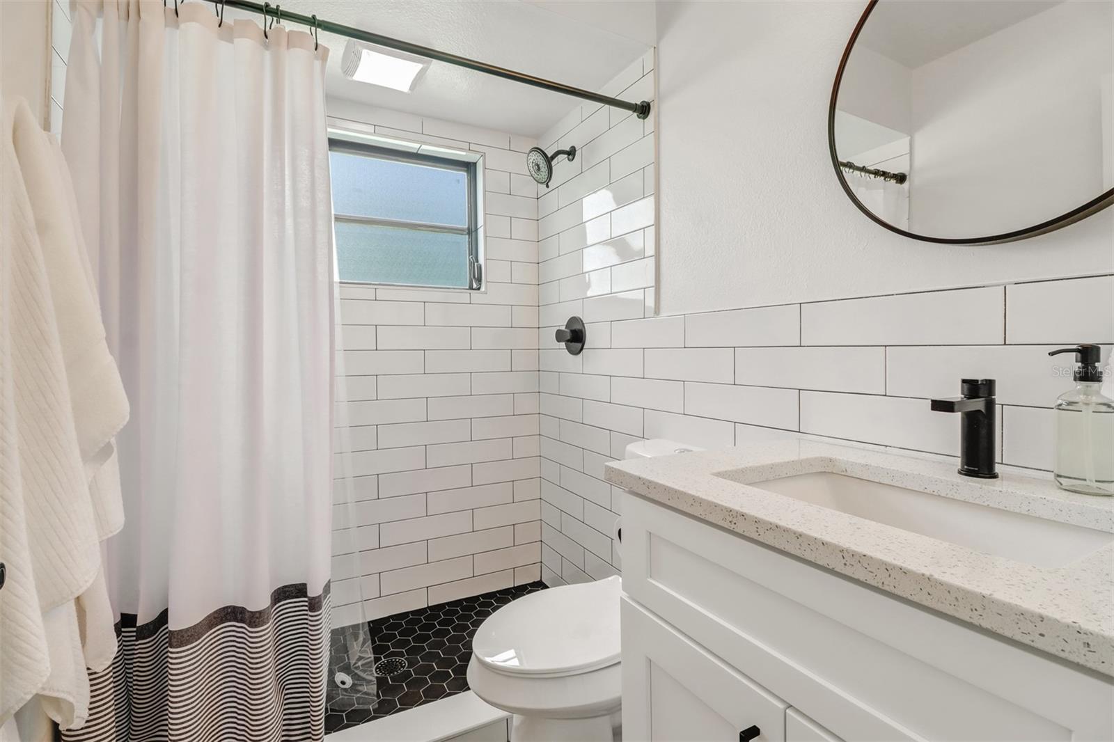 Image 15 of 34 For 4711 Forest Glen Drive