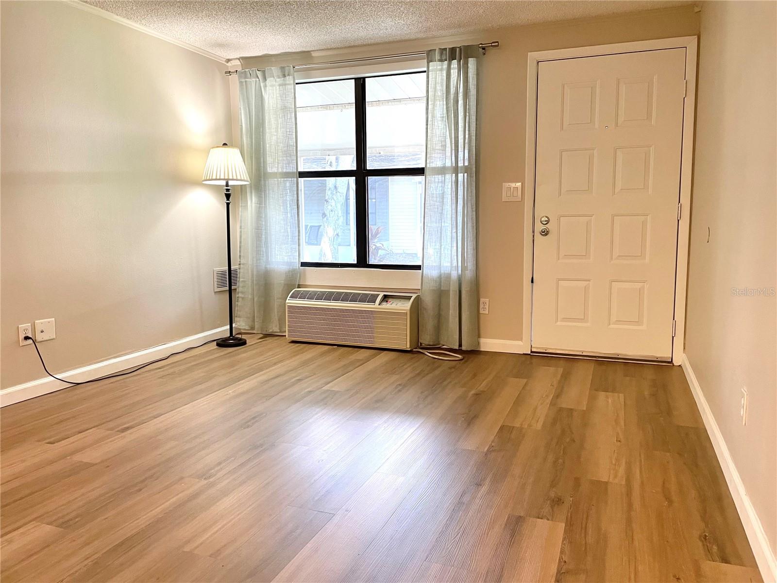 Image 2 of 20 For 4071 Michigan Street 4071