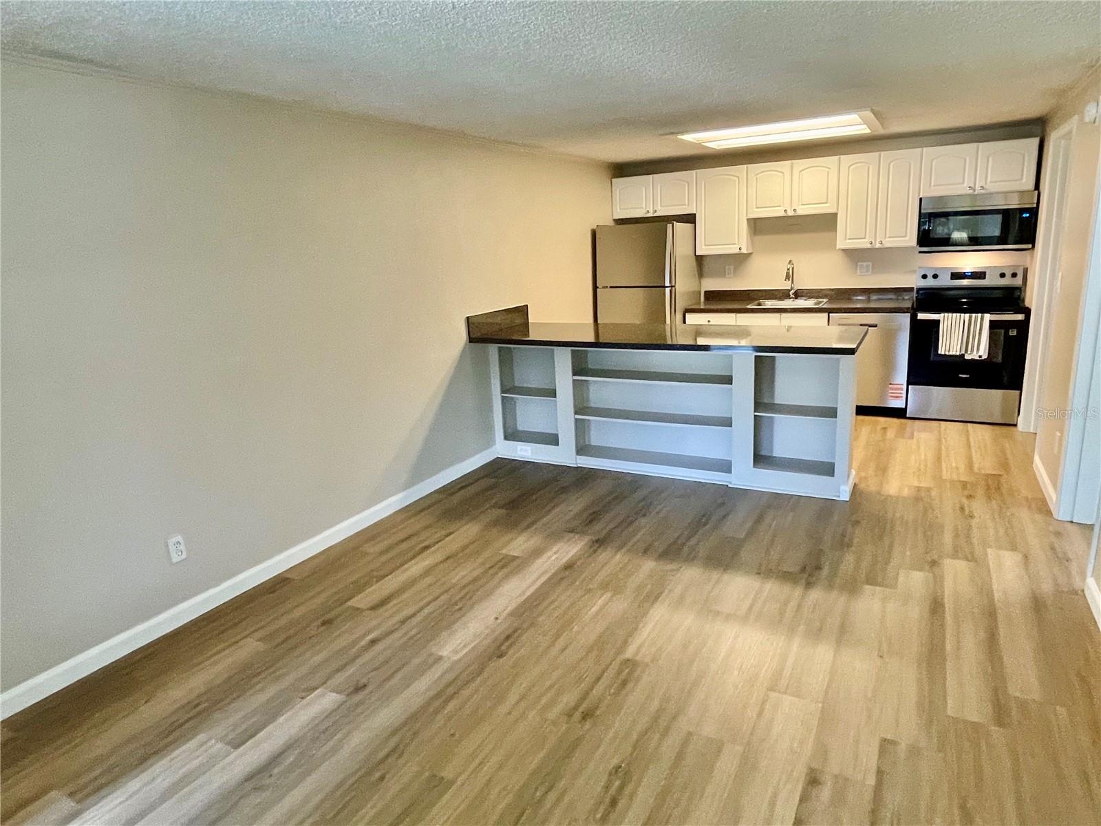 Image 3 of 20 For 4071 Michigan Street 4071