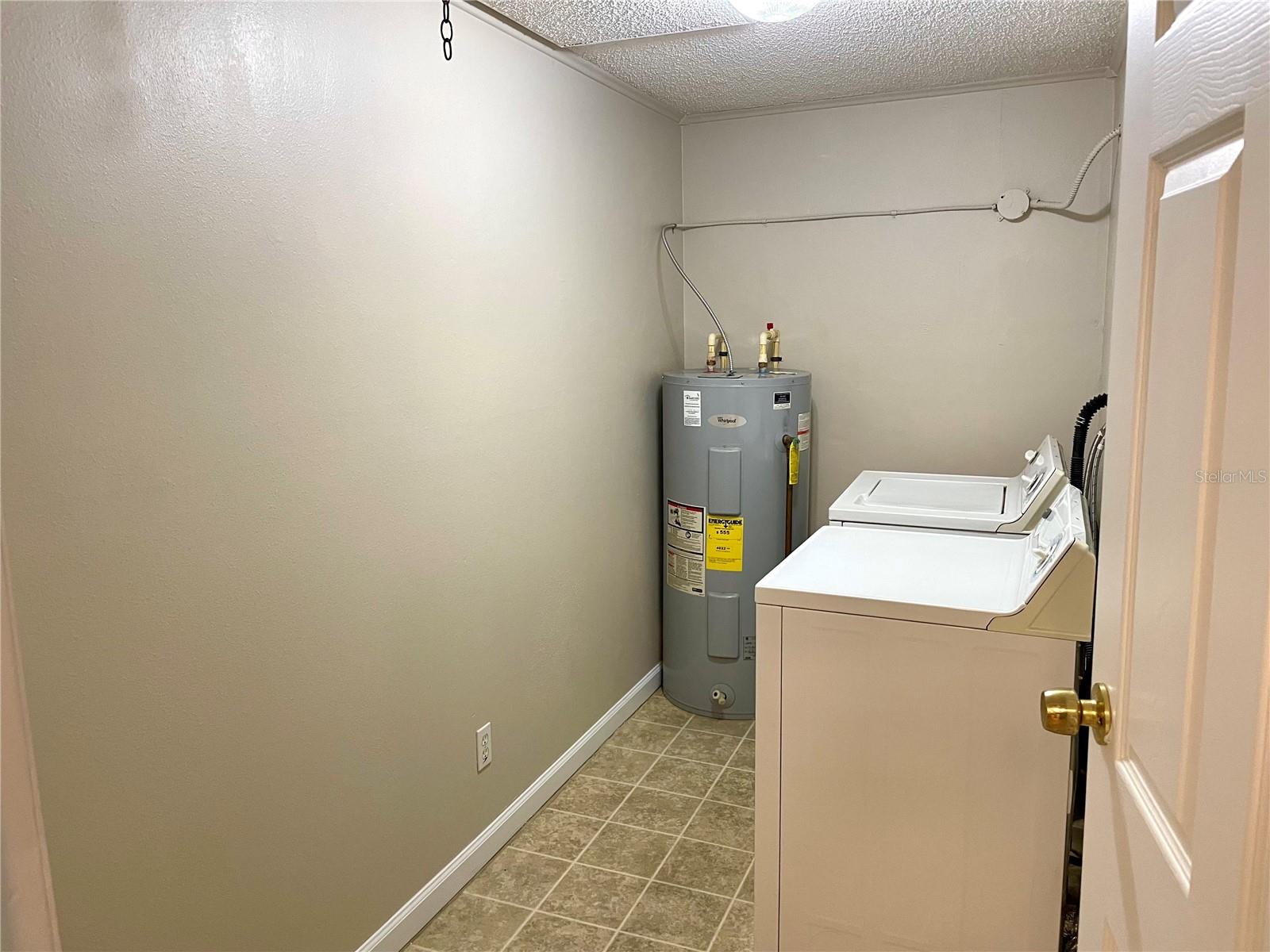Image 8 of 20 For 4071 Michigan Street 4071