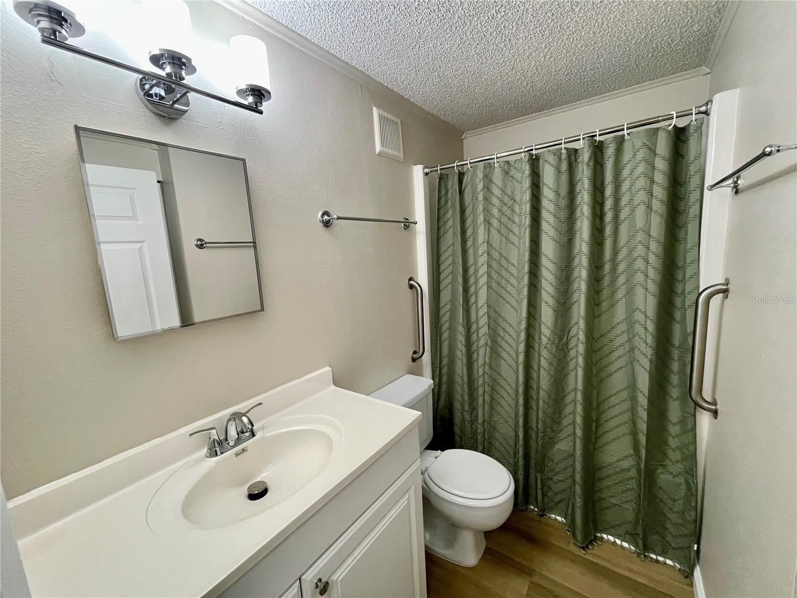 Image 9 of 20 For 4071 Michigan Street 4071