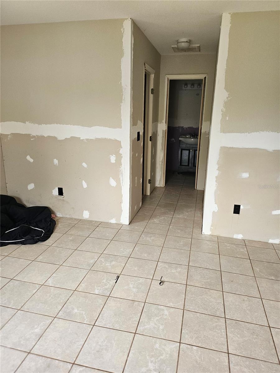 Image 4 of 51 For 1011 Hodent Road