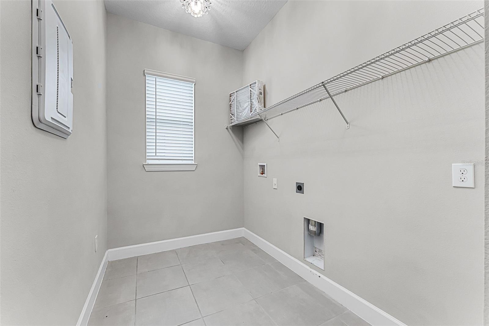 Image 40 of 76 For 937 Walnut Creek Lane