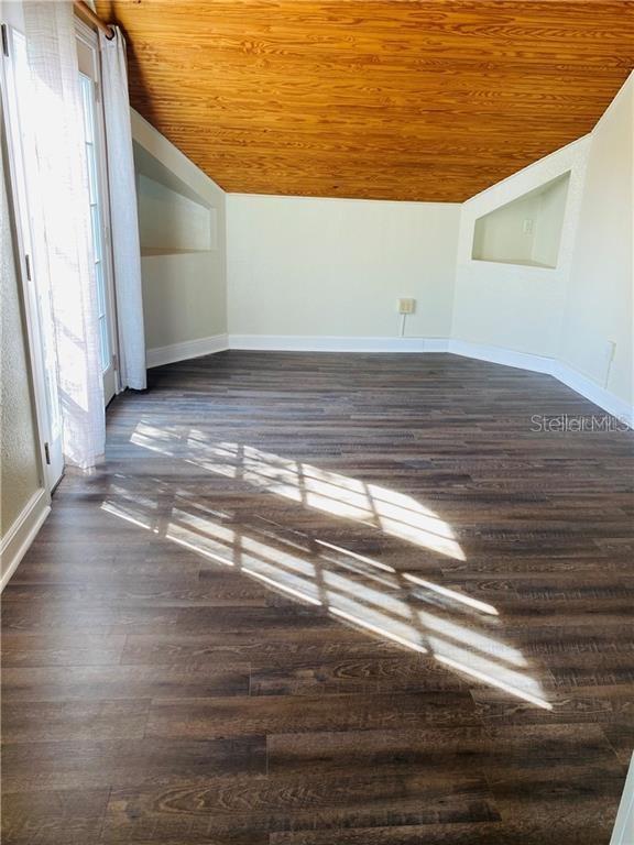 Image 4 of 8 For 23 Summerlin Avenue