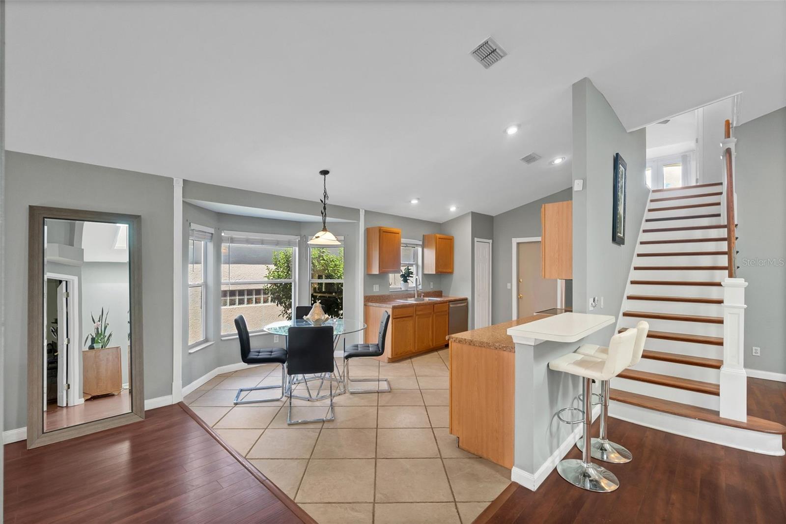 Image 17 of 47 For 155 London Fog Way