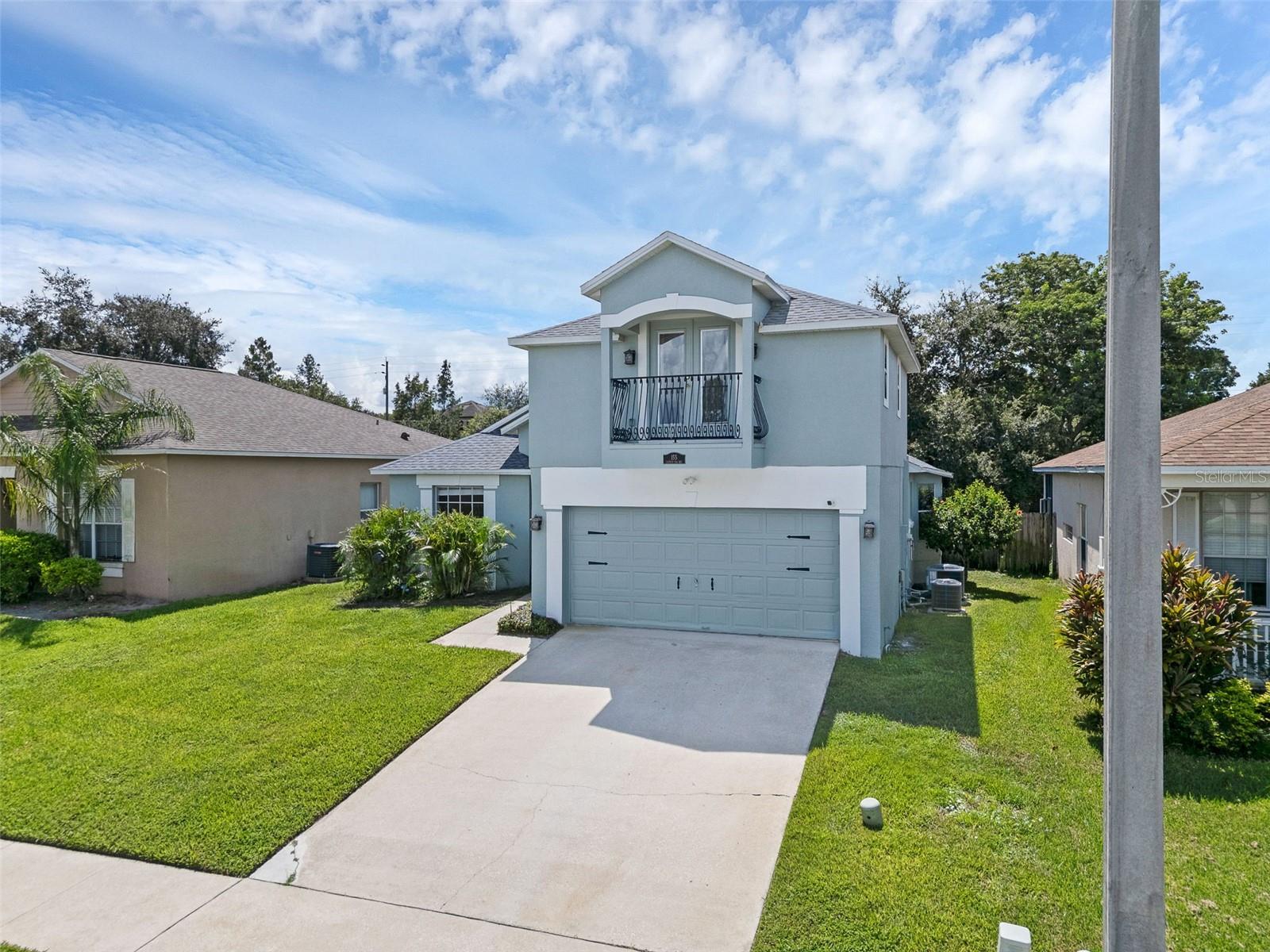 Image 4 of 47 For 155 London Fog Way
