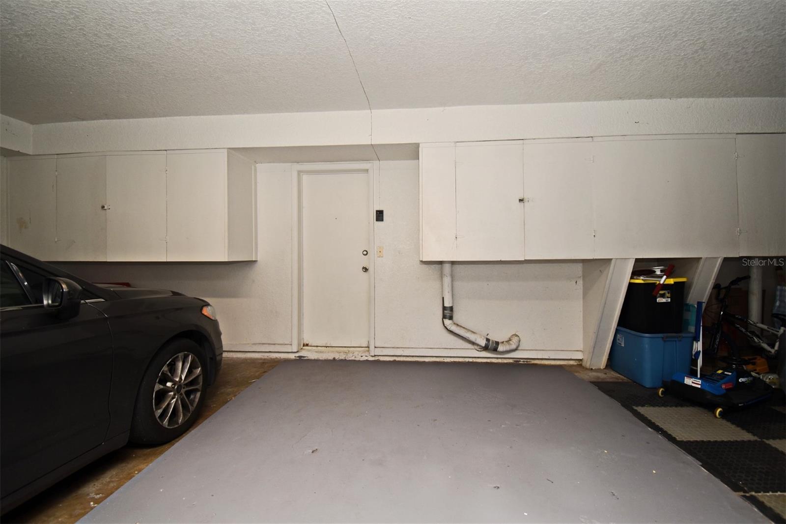 Image 19 of 37 For 4159 White Pine Avenue 3