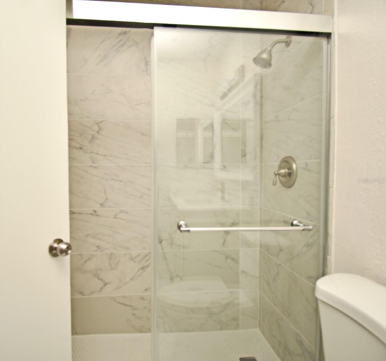 Image 28 of 37 For 4159 White Pine Avenue 3