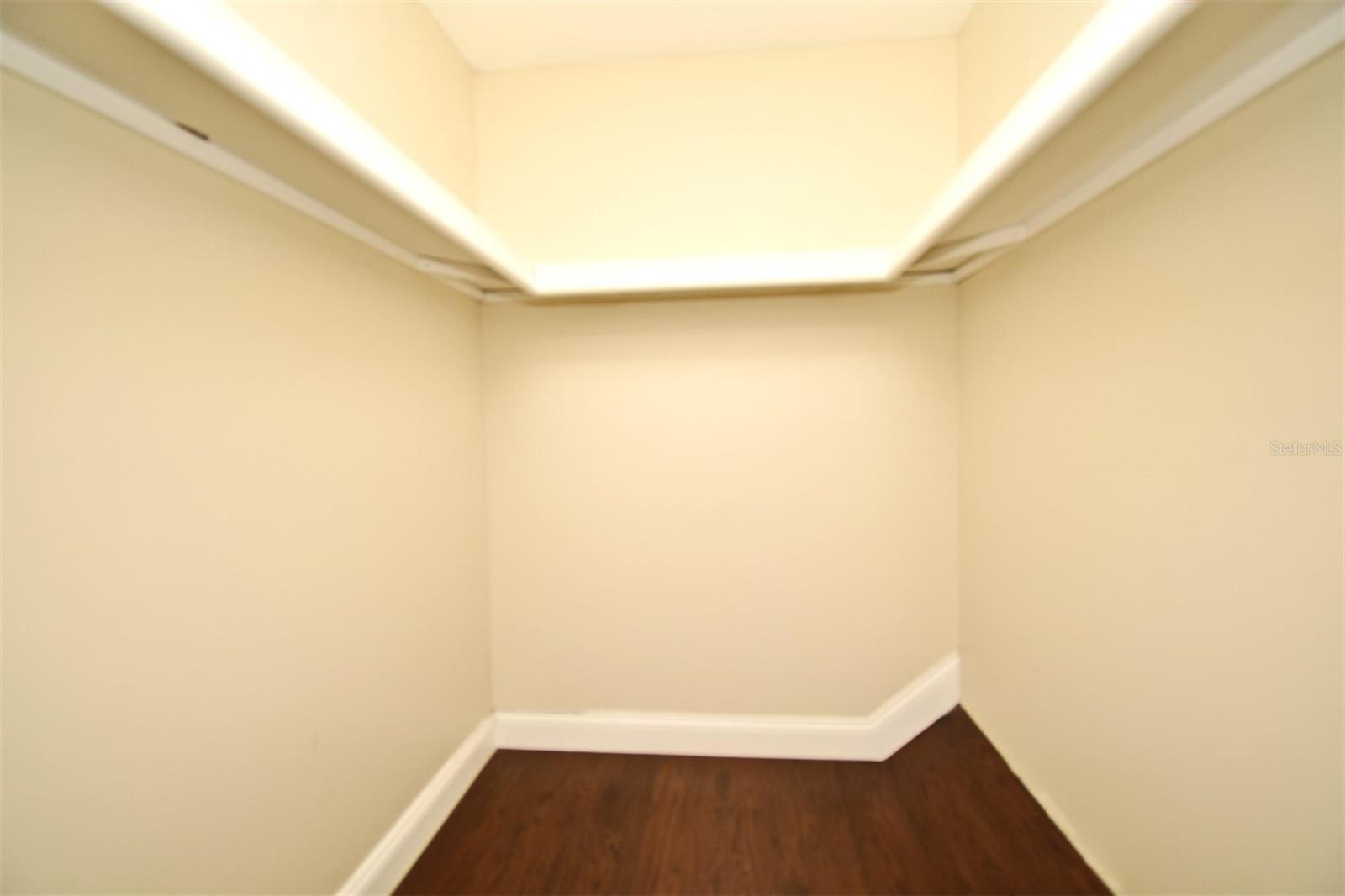 Image 35 of 37 For 4159 White Pine Avenue 3