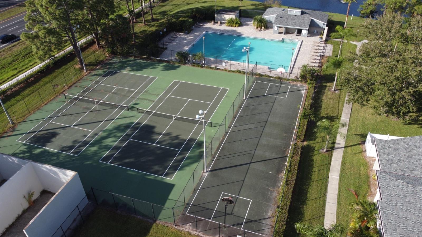 Image 4 of 37 For 4159 White Pine Avenue 3