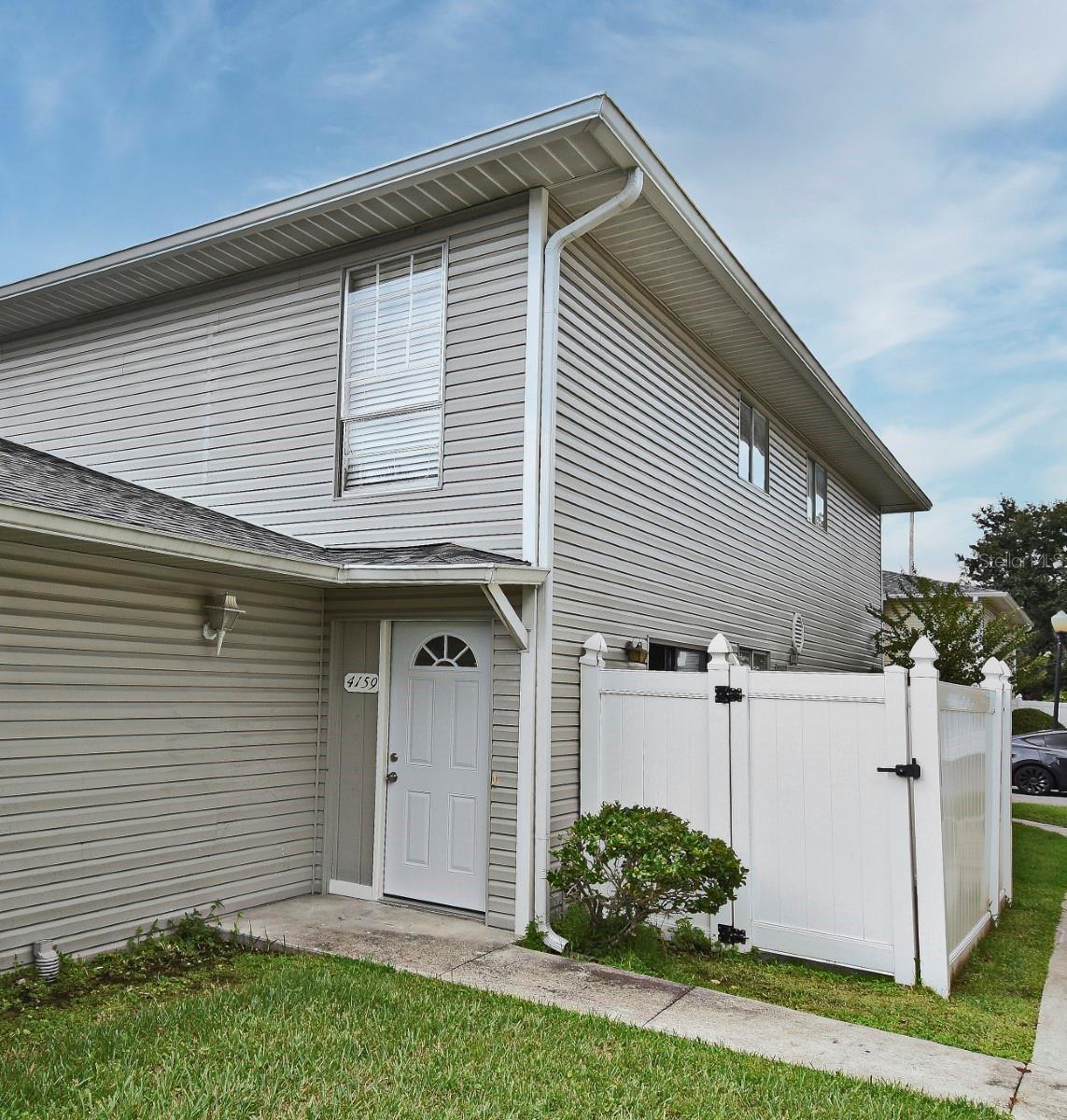 Image 7 of 37 For 4159 White Pine Avenue 3