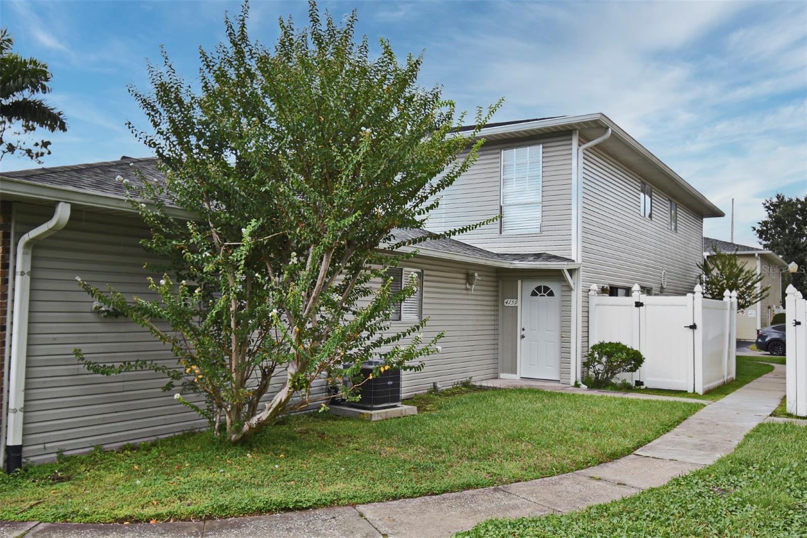 Image 8 of 37 For 4159 White Pine Avenue 3