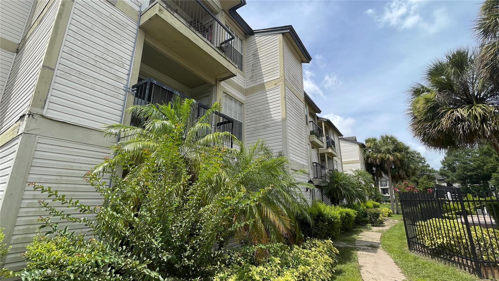 Details for 1972 Lake Atriums Circle 181, ORLANDO, FL 32839