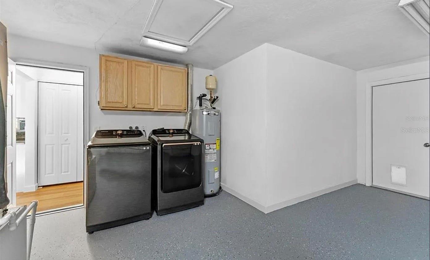 Image 11 of 15 For 241 Brittany Avenue