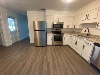 Image 3 of 15 For 377 Minneola Avenue