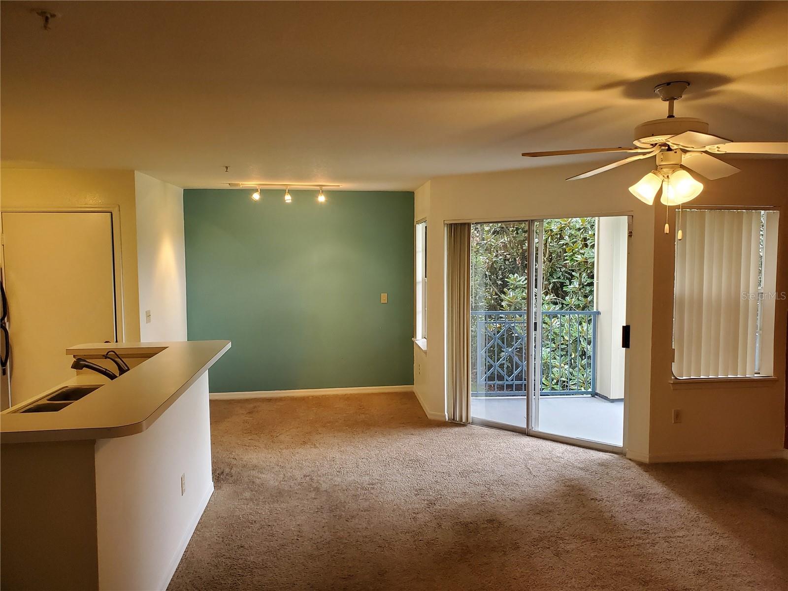Image 11 of 25 For 7200 Westpointe Boulevard 1526