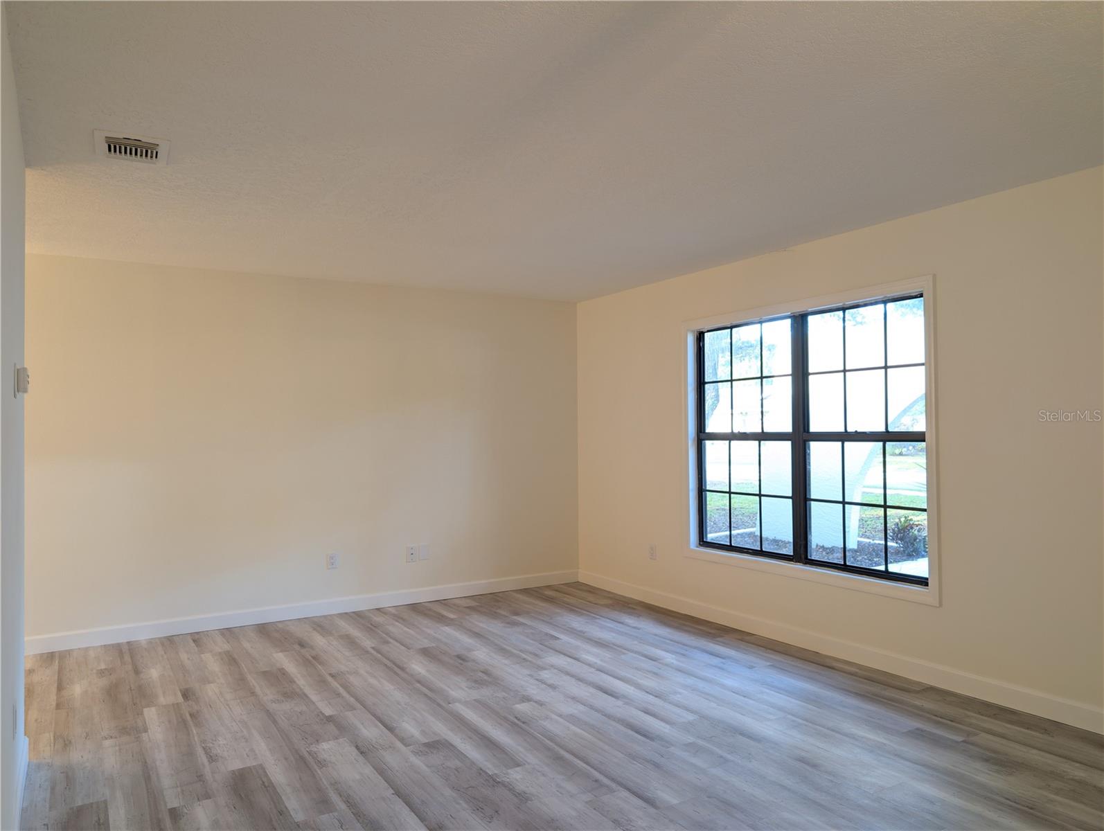 Image 32 of 40 For 1057 Nodding Pines Way