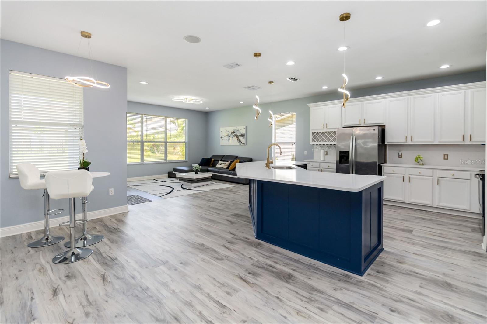 Image 14 of 56 For 3814 Golden Feather Way