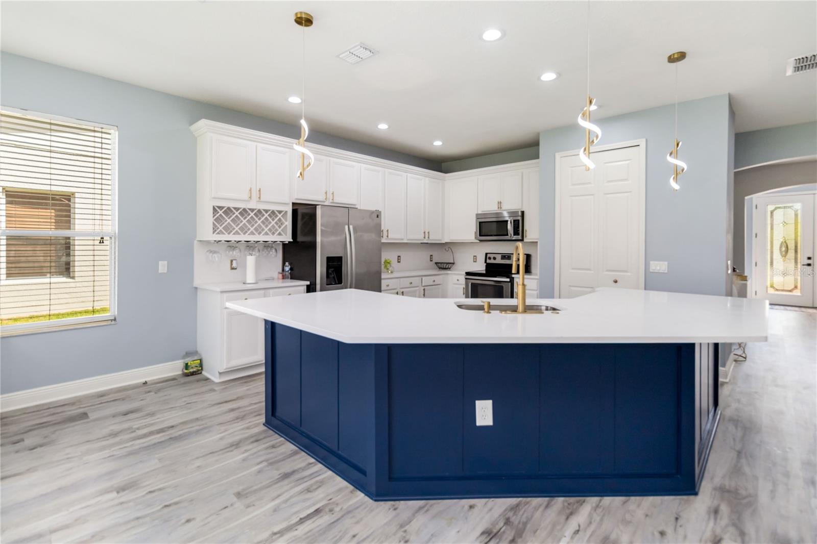 Image 15 of 56 For 3814 Golden Feather Way