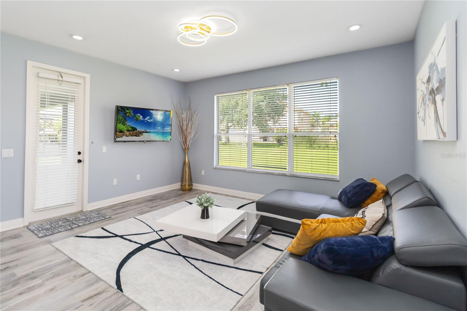 Image 21 of 56 For 3814 Golden Feather Way