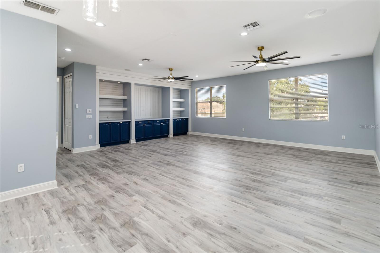 Image 31 of 56 For 3814 Golden Feather Way