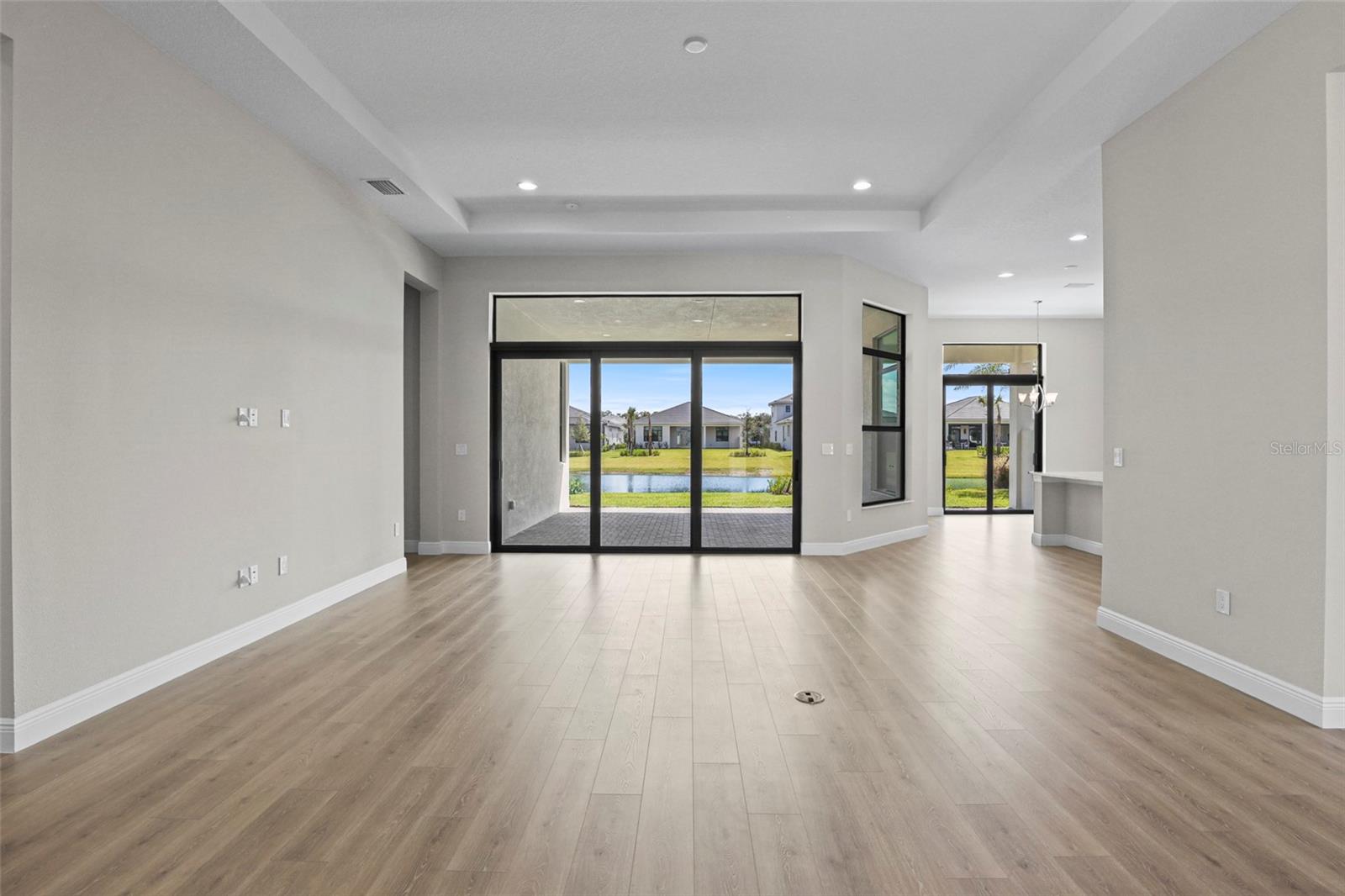 Image 12 of 37 For 4620 Motif Terrace