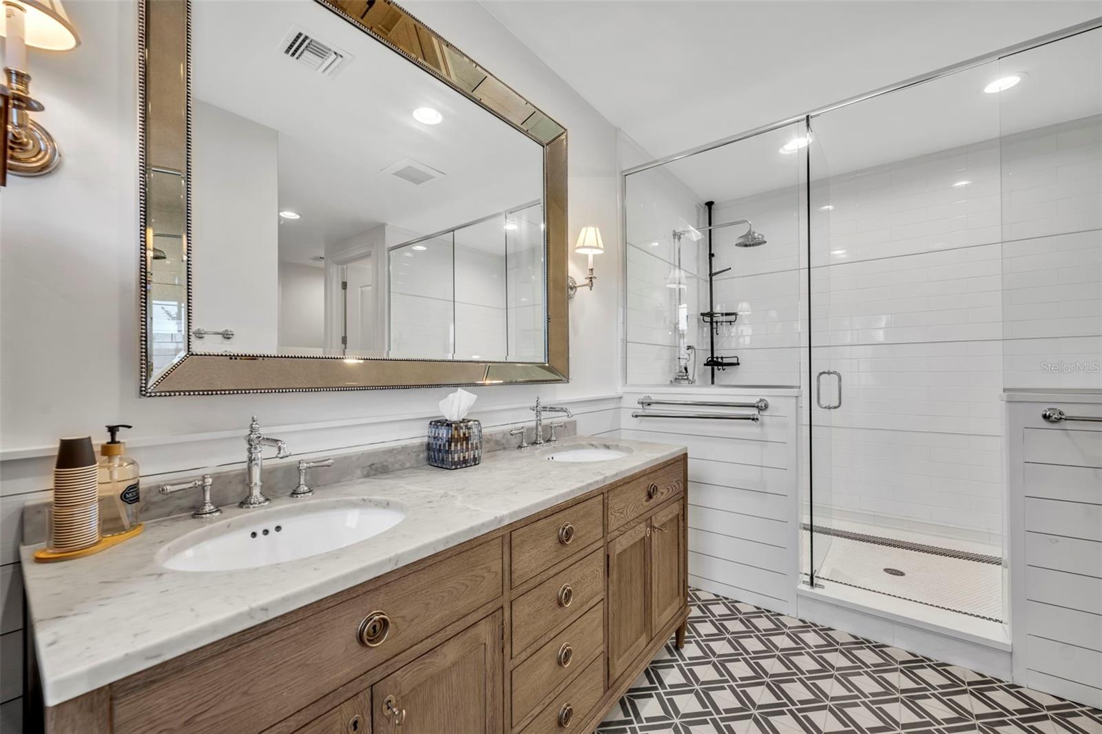 Image 29 of 43 For 1166 Oaks Boulevard