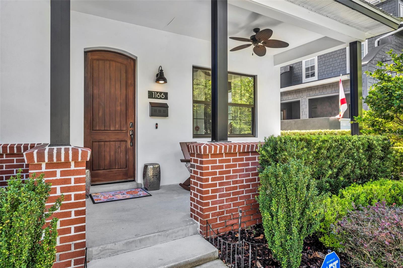 Image 3 of 43 For 1166 Oaks Boulevard