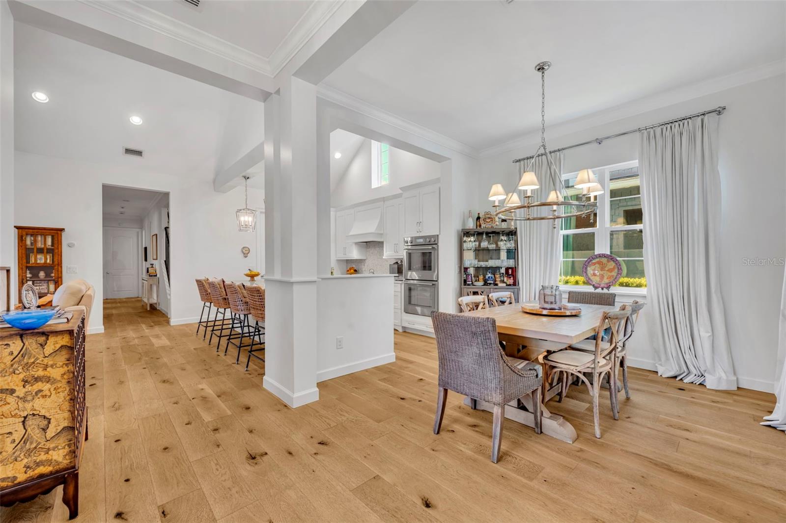 Image 5 of 43 For 1166 Oaks Boulevard