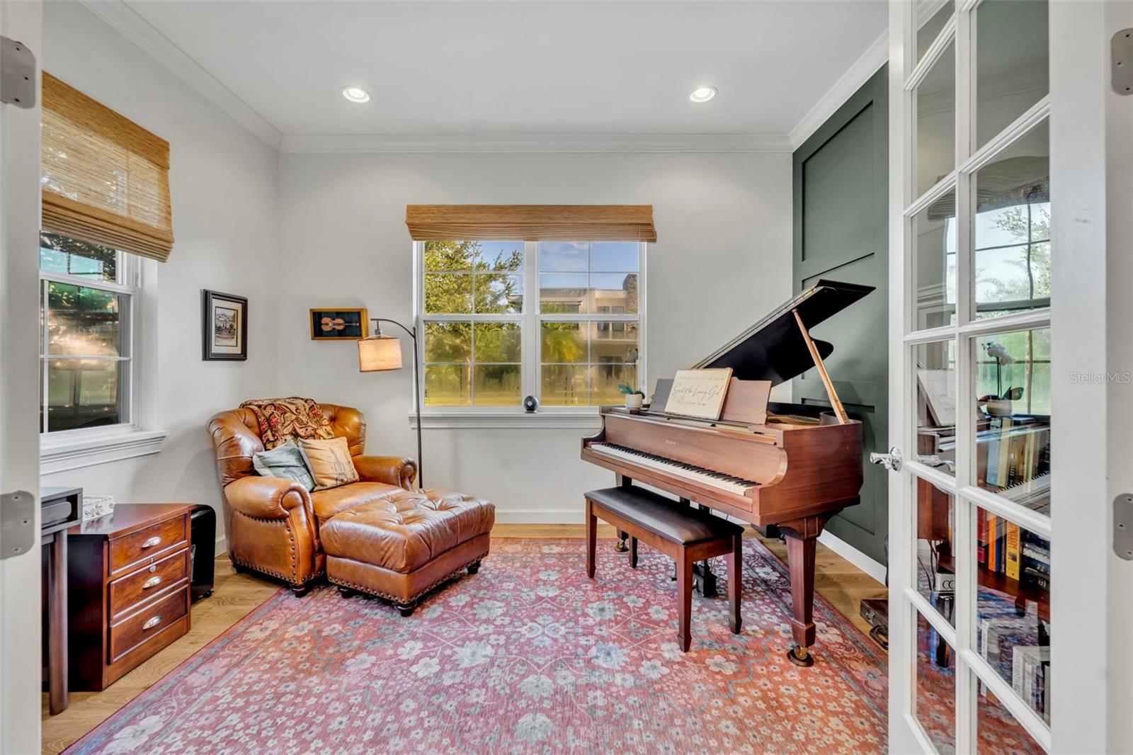Image 6 of 43 For 1166 Oaks Boulevard
