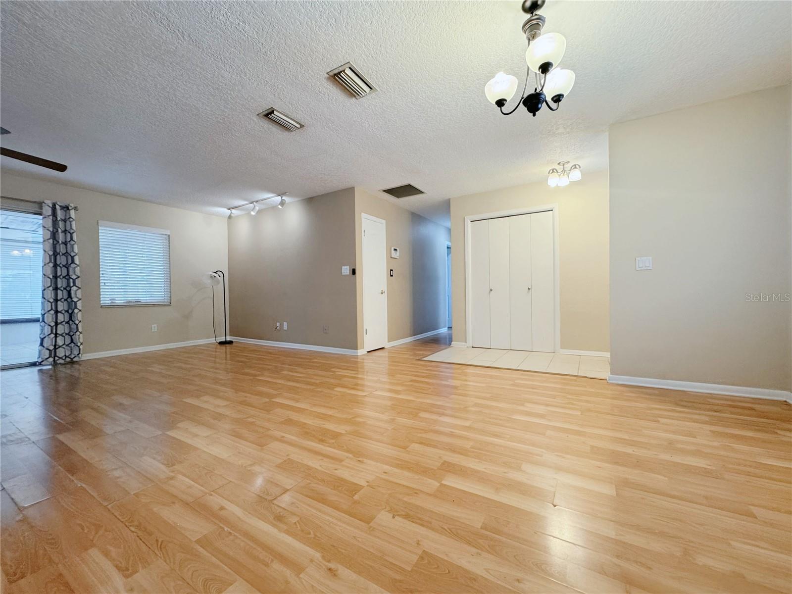 Image 7 of 32 For 2831 Lion Heart Road