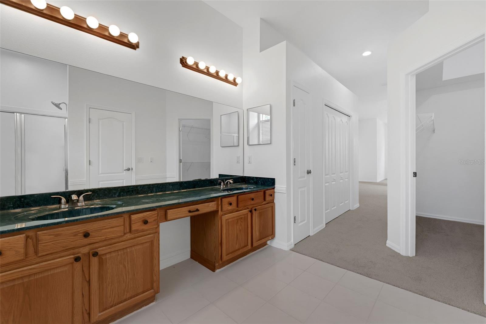 Image 22 of 60 For 802 Kingsbridge Drive
