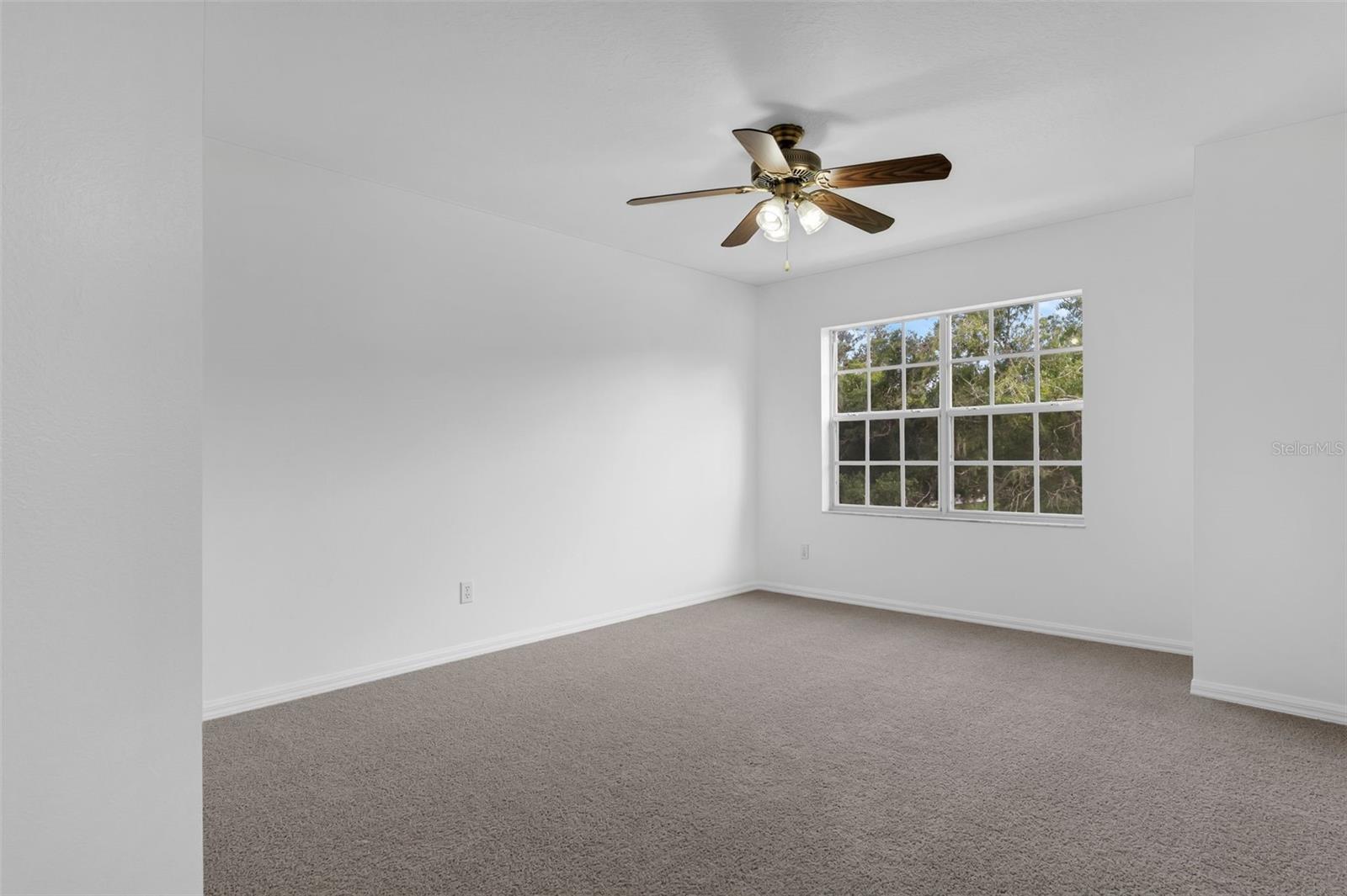 Image 27 of 60 For 802 Kingsbridge Drive