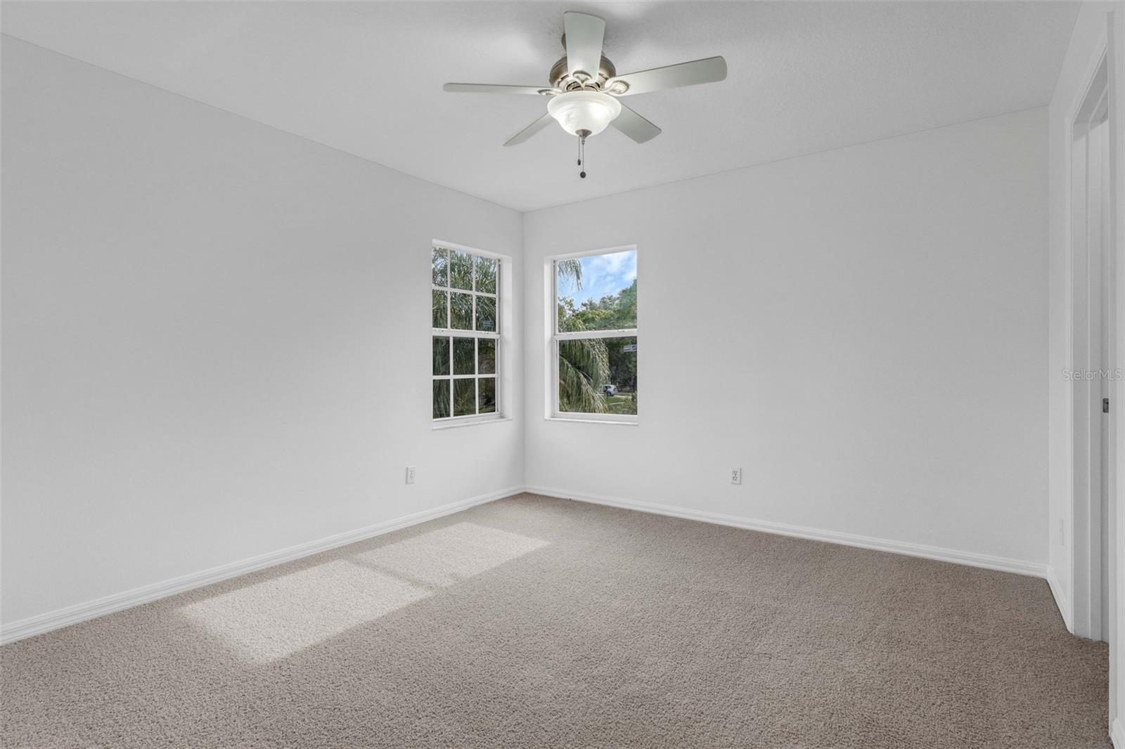 Image 29 of 60 For 802 Kingsbridge Drive