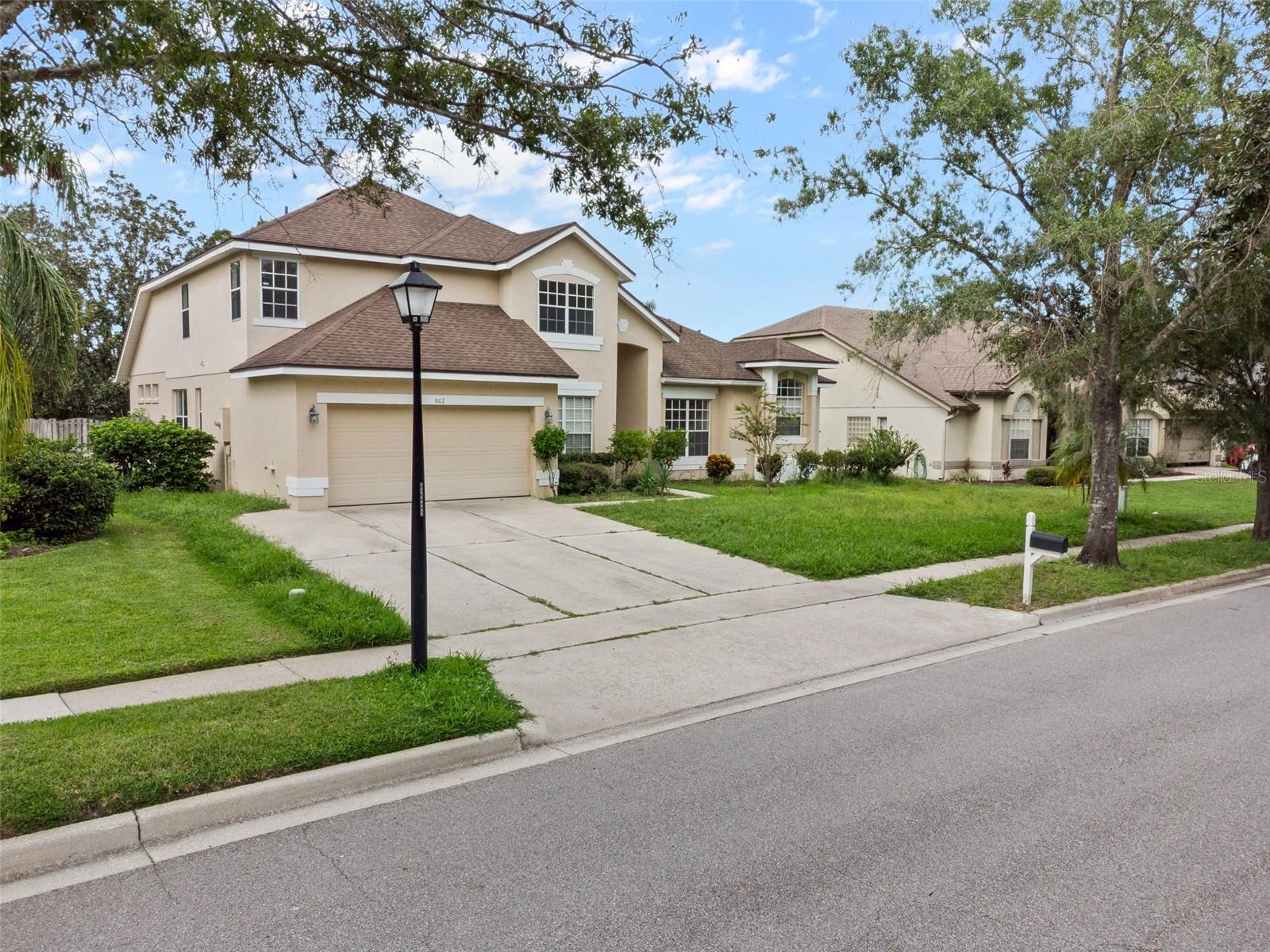 Image 47 of 60 For 802 Kingsbridge Drive