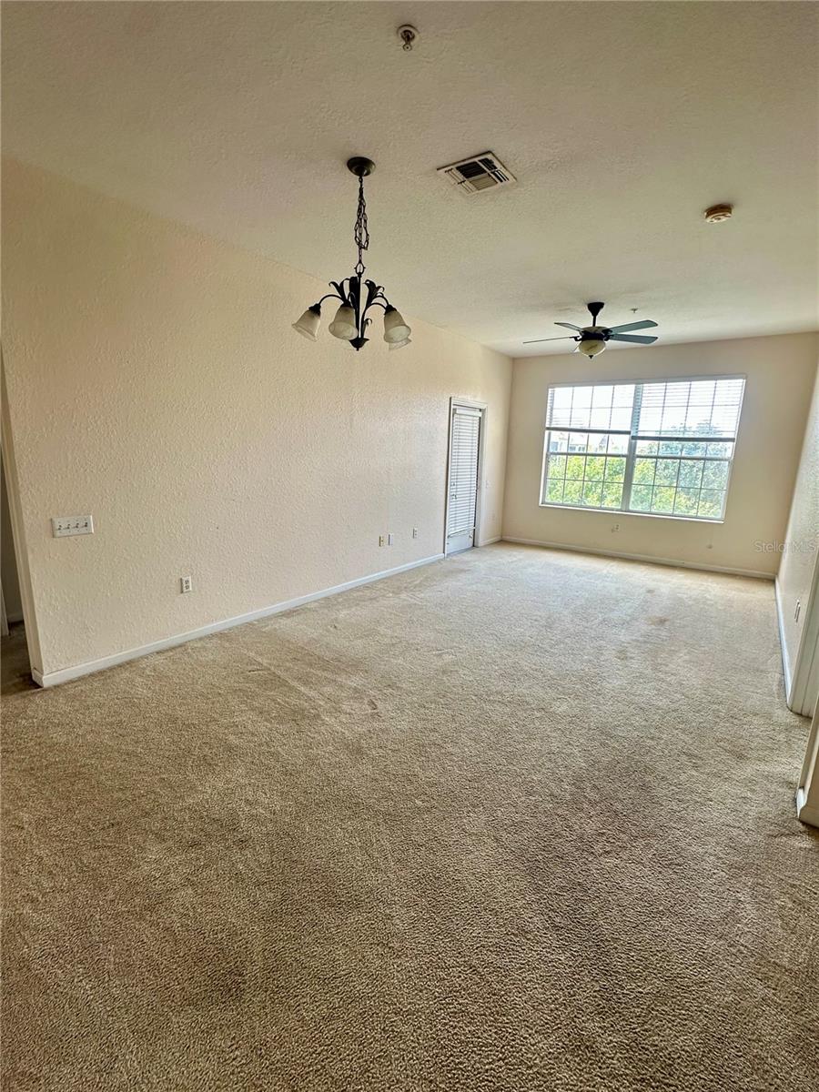 Image 12 of 16 For 6402 Cava Alta Drive 410