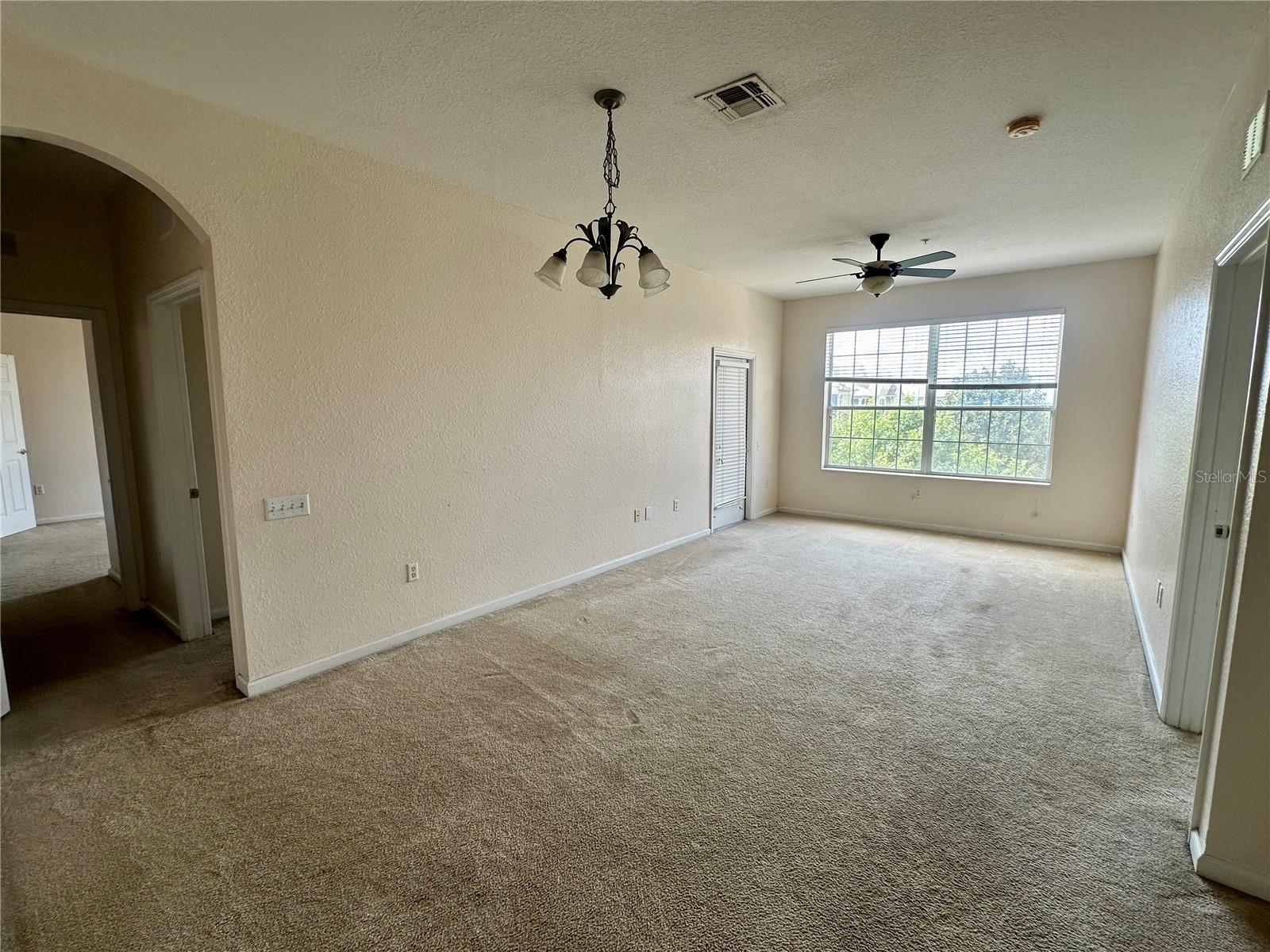 Image 13 of 16 For 6402 Cava Alta Drive 410