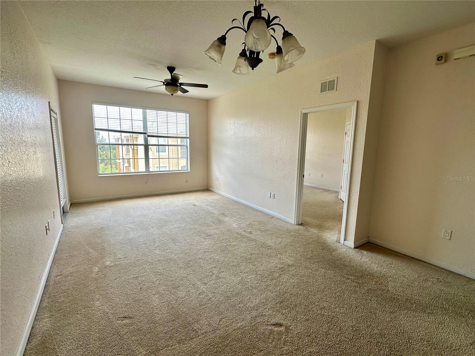 Image 3 of 16 For 6402 Cava Alta Drive 410