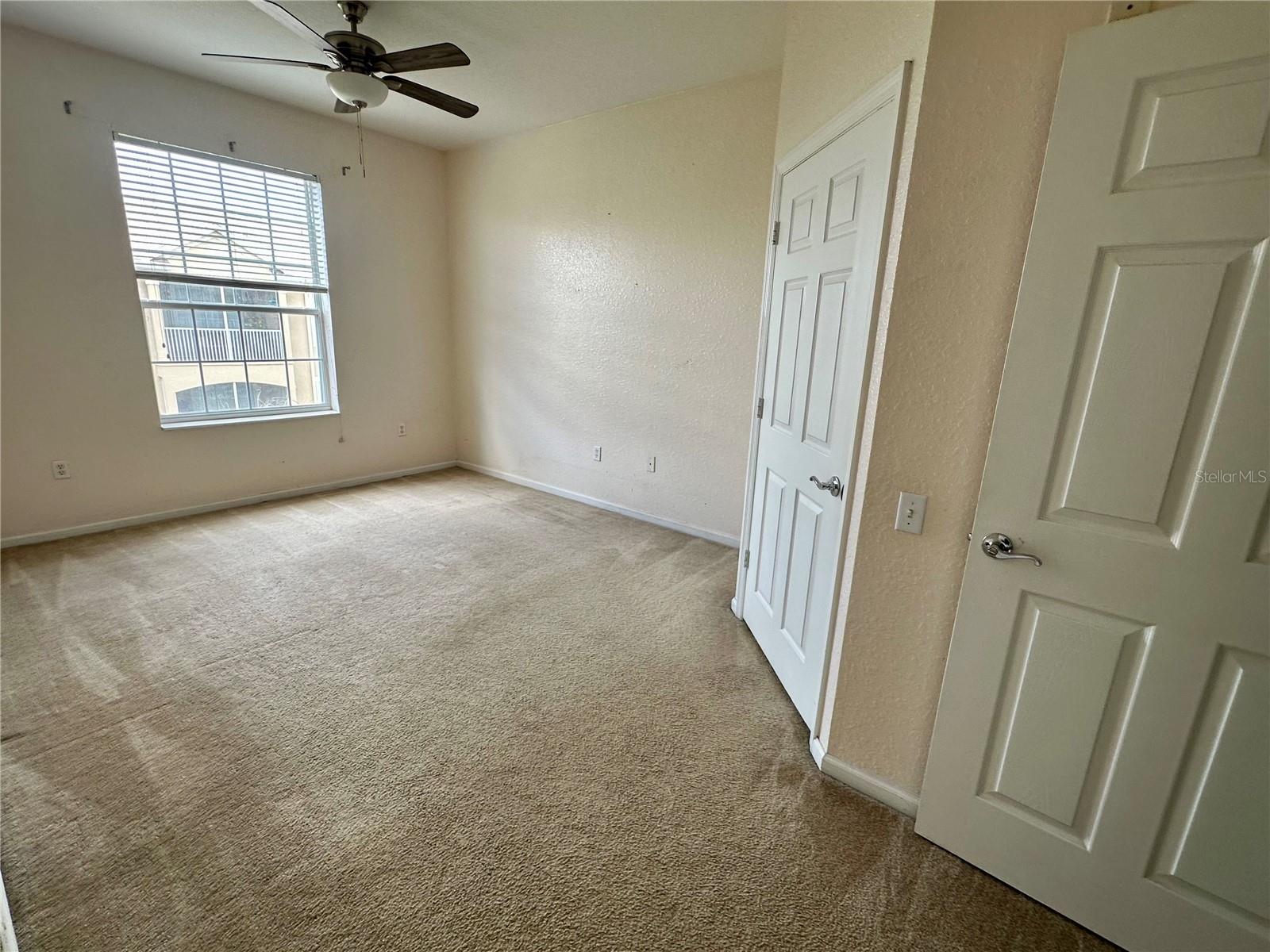 Image 5 of 16 For 6402 Cava Alta Drive 410