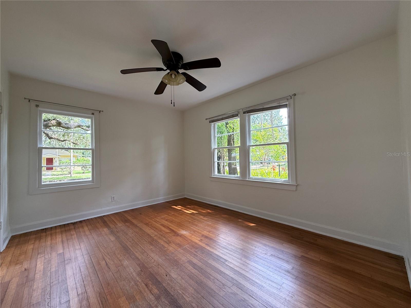 Image 22 of 28 For 601 Daniels Avenue